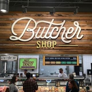 Dịch Vụ Vệ Sinh Bảng Hiệu Quảng Cáo Uy Tín Tại TPHCM